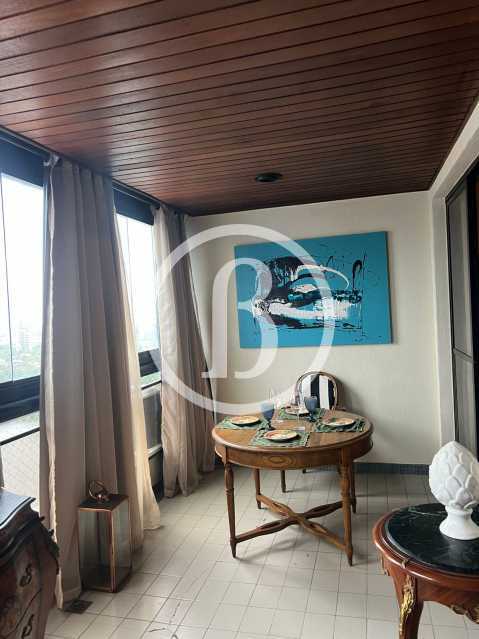 VARANDA UTRO ÂNGULO - 6