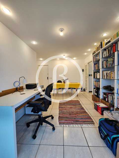 QUARTO - 12