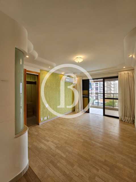 SUITE OUTRO ANGULO - 19