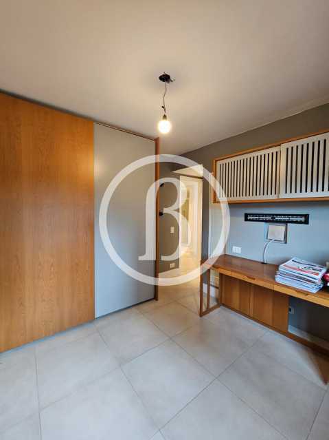 QUARTO OUTRO ANGULO - 15