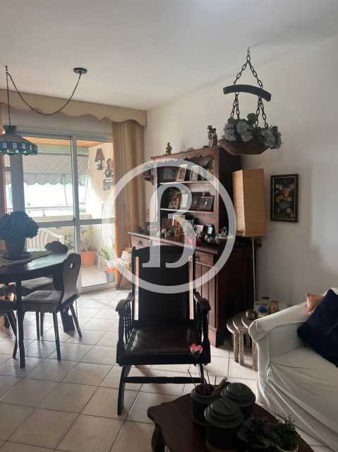 SALA - 4