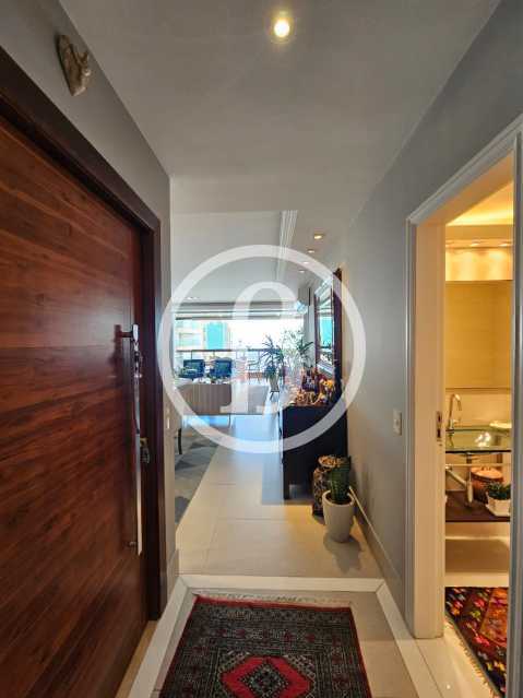 HALL DE ENTRADA - 9