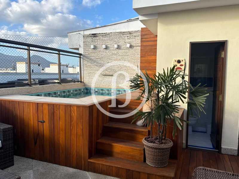 PISCINA - 2