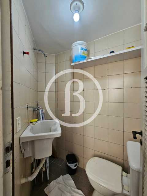BANHEIRO DE SERVIÇO - 17
