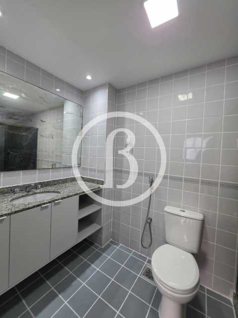 Conheça BANHEIRO SUÍTE OUTRO ÂNGULO do imóvel - Apartamento 2 quartos à venda Barra da Tijuca, Rio de Janeiro - R$ 650.000 - BFAP20484 - 20 BANHEIRO SUÍTE OUTRO ÂNGULO - 20