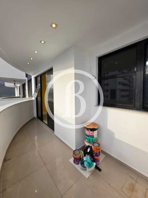 Conheça VARANDA OUTRO ÂNGULO do imóvel - Apartamento 2 quartos à venda Barra da Tijuca, Rio de Janeiro - R$ 650.000 - BFAP20484 - 3 VARANDA OUTRO ÂNGULO - 3