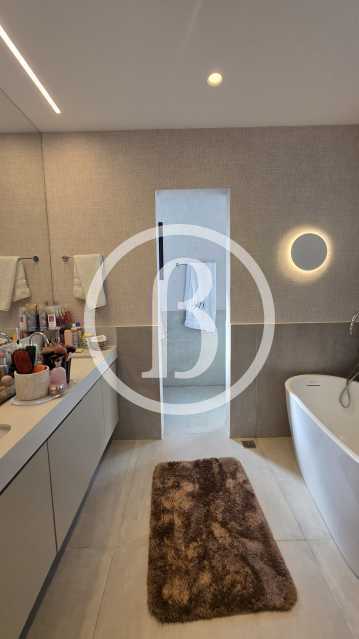 Conheça BANHEIRO do imóvel - Casa em Condomínio 4 quartos à venda Barra da Tijuca, Rio de Janeiro - R$ 6.300.000 - BFCN40106 - 16 BANHEIRO - 16