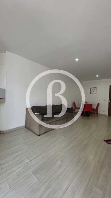 Conheça SALA OUTRO ÂNGULO do imóvel - Apartamento 1 quarto à venda Barra da Tijuca, Rio de Janeiro - R$ 900.000 - BFAP10274 - 9 SALA OUTRO ÂNGULO - 9