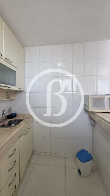 Conheça COZINHA OUTRO ÂNGULO do imóvel - Apartamento 1 quarto à venda Barra da Tijuca, Rio de Janeiro - R$ 900.000 - BFAP10274 - 17 COZINHA OUTRO ÂNGULO - 17