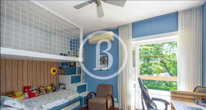 SUITE 3  - 22