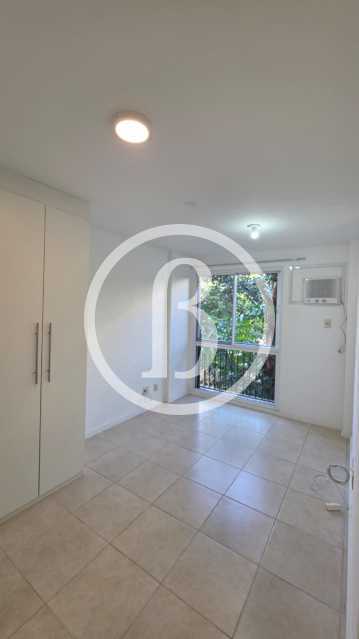 1° QUARTO OUTRO ÂNGULO - 14