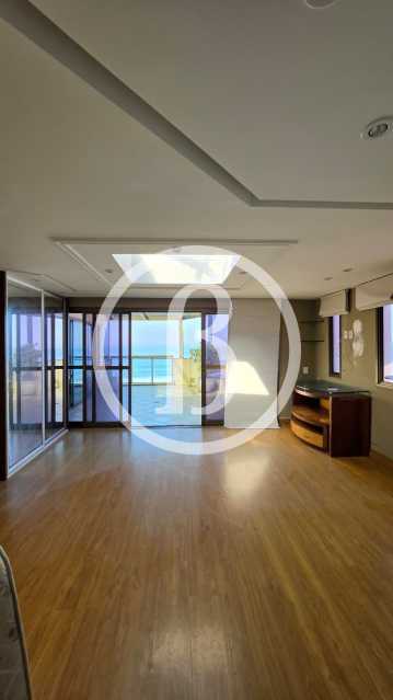 SUITE 3  - 17