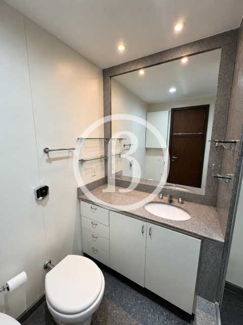 Conheça BANHEIRO SUÍTE do imóvel - Apartamento 2 quartos à venda Barra da Tijuca, Rio de Janeiro - R$ 1.450.000 - BFAP20488 - 9 BANHEIRO SUÍTE - 9