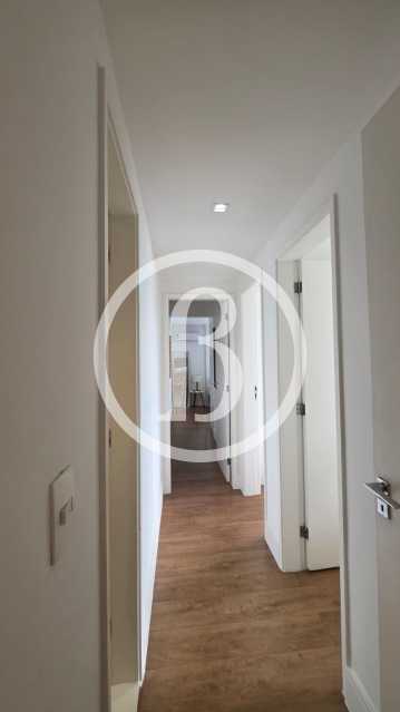 Conheça CORREDOR do imóvel - Apartamento 3 quartos à venda Condomínio QUEEN VICTORIA - Barra da Tijuca, Rio de Janeiro - R$ 1.600.000 - BFAP30537 - 16 CORREDOR - 16