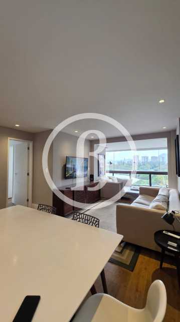 Conheça SALA OUTRO ÂNGULO do imóvel - Apartamento 3 quartos à venda Condomínio QUEEN VICTORIA - Barra da Tijuca, Rio de Janeiro - R$ 1.600.000 - BFAP30537 - 9 SALA OUTRO ÂNGULO - 9