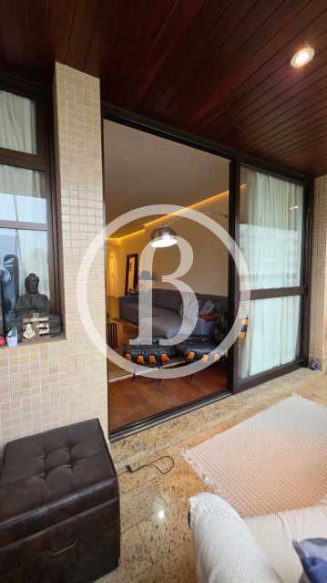 Conheça VARANDA OUTRO ÂNGULO do imóvel - Apartamento 4 quartos à venda Barra da Tijuca, Rio de Janeiro - R$ 3.000.000 - BFAP40314 - 5 VARANDA OUTRO ÂNGULO - 5
