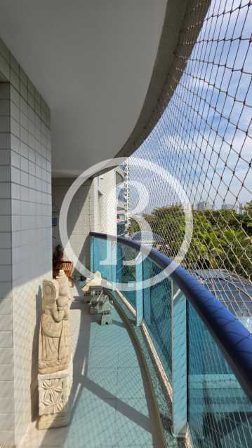 Conheça VARANDA OUTRO ÂNGULO do imóvel - Apartamento 3 quartos à venda Barra da Tijuca, Rio de Janeiro - R$ 1.400.000 - BFAP30539 - 5 VARANDA OUTRO ÂNGULO - 5