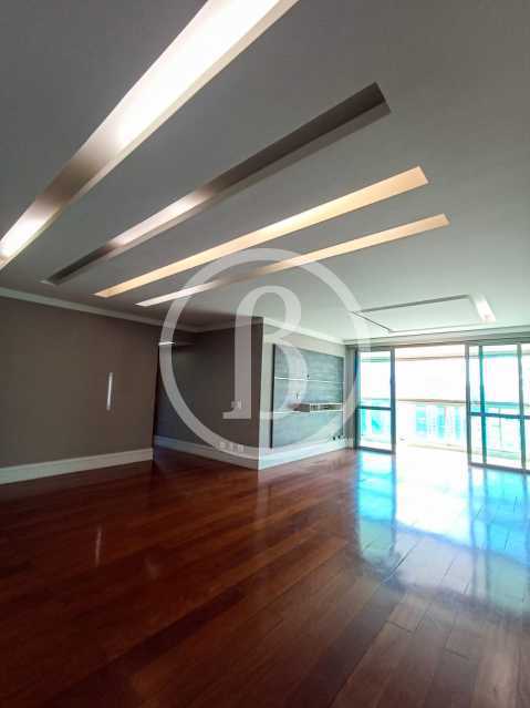 SALA - 5