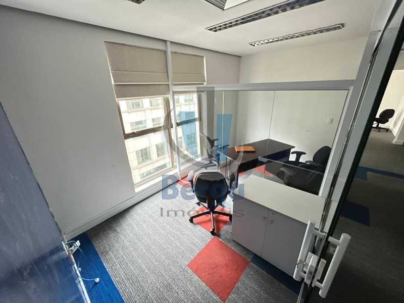 Conheça WhatsApp Image 2023-05-10 at 1 do imóvel - Sala Comercial 273m² para alugar Barra da Tijuca, Rio de Janeiro - R$ 17.000 - LMSL00062 - 8 WhatsApp Image 2023-05-10 at 1 - 8