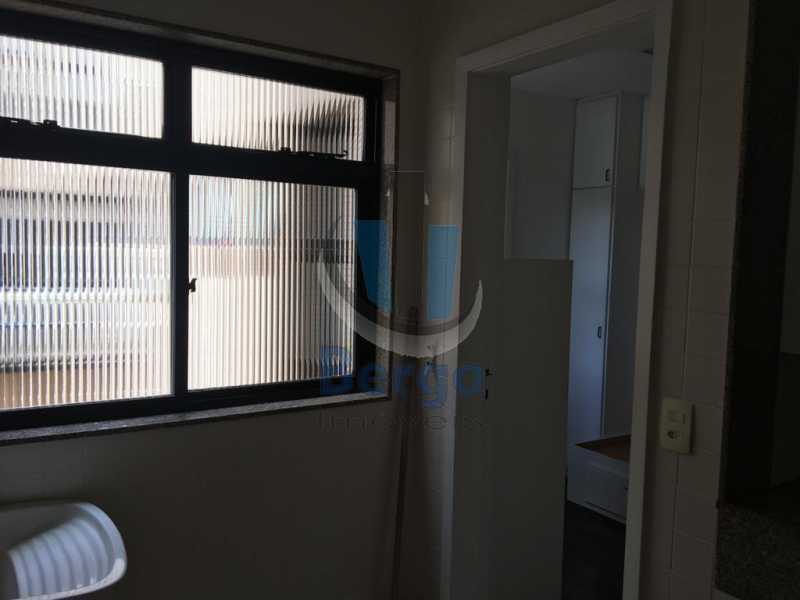 Conheça WhatsApp Image 2021-03-18 at 1 do imóvel - Apartamento 2 quartos à venda Leblon, Rio de Janeiro - R$ 2.300.000 - LMAP20150 - 15 WhatsApp Image 2021-03-18 at 1 - 15