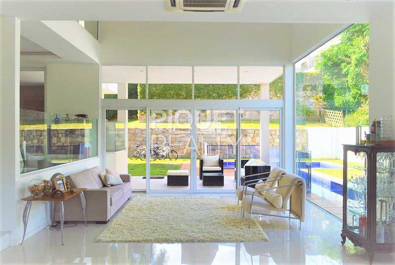 Conheça SALA do imóvel - CASA TRIPLEX - RESERVA DO ITANHANGÁ - BARRA - 00100CA - 1 SALA - 1