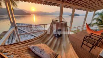 CASA BEIRA MAR COM PISCINA E SAUNA - CAMORIM - ANGRA - 01260CA