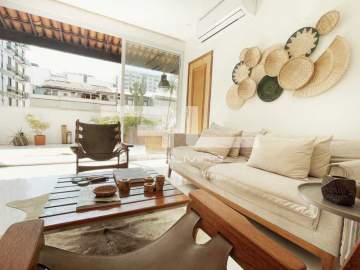 EXCELENTE COBERTURA DUPLEX NA VINICIUS DE MORAES - IPANEMA - 01635CO