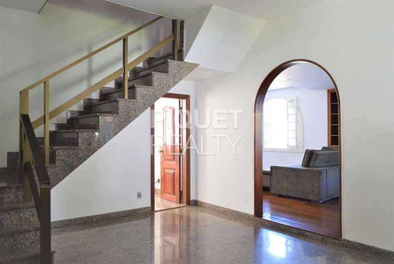 SALA - 7