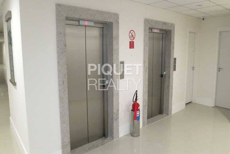 Conheça ELEVADOR do imóvel - Sala Comercial 52m² à venda Rio de Janeiro,RJ - R$ 750.000 - 00130SA - 24 ELEVADOR - 24