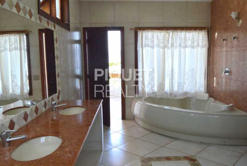Conheça BANHEIRO COM HIDRO do imóvel - Casa 10 quartos à venda Angra dos Reis,RJ - R$ 11.990.000 - 00273CA - 14 BANHEIRO COM HIDRO - 14