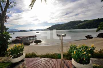 Condomínio Porto Piraquara - MANSÃO EM PRAIA PARTICULAR - ANGRA DOS REIS - 00275CA