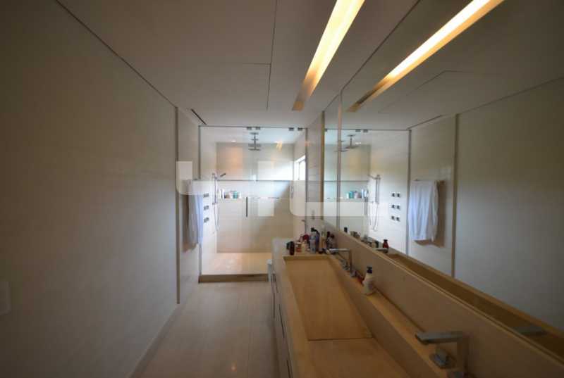 Conheça BANHEIRO do imóvel - Casa em Condomínio 4 quartos à venda Rio de Janeiro,RJ - R$ 9.500.000 - 00672CA - 11 BANHEIRO - 11