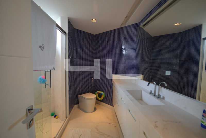 Conheça BANHEIRO do imóvel - Casa em Condomínio 4 quartos à venda Rio de Janeiro,RJ - R$ 9.500.000 - 00672CA - 20 BANHEIRO - 20