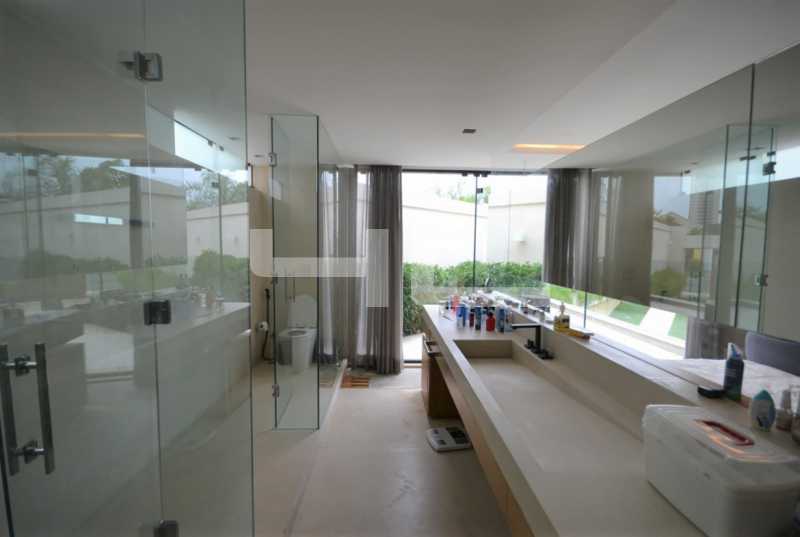 Conheça BANHEIRO do imóvel - Casa em Condomínio 4 quartos à venda Rio de Janeiro,RJ - R$ 9.500.000 - 00672CA - 16 BANHEIRO - 16