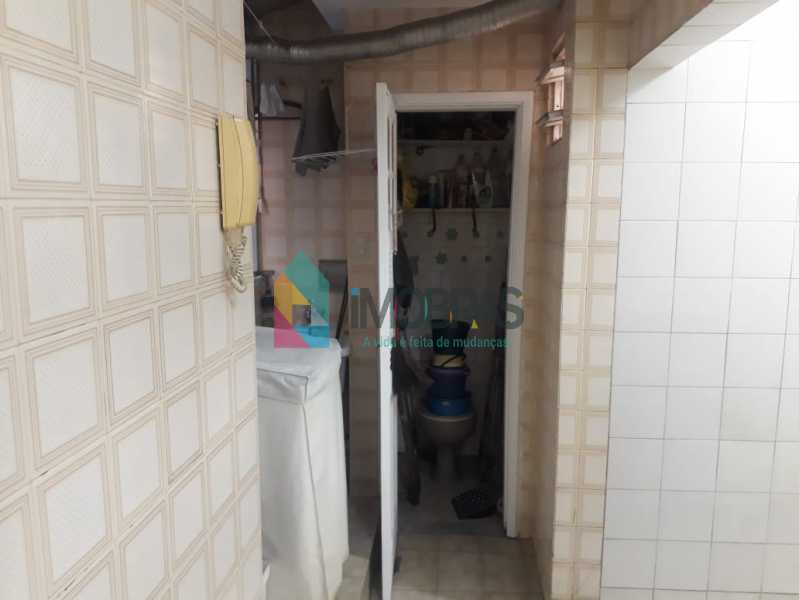 AREA DE SERVIÇO - BANHEIRO DE - 21