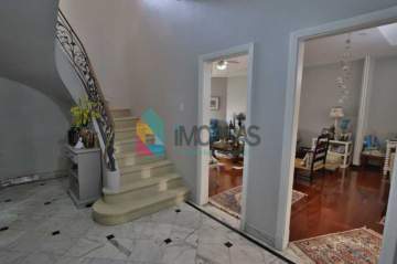 Oportunidade - EXCELENTE APARTAMENTO DUPLEX COM VAGA NA ESCRITURA NO POSTO 04 EM COPACABANA !!! - CPAP40249