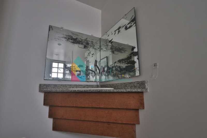 BANHEIRO SOCIAL - 13