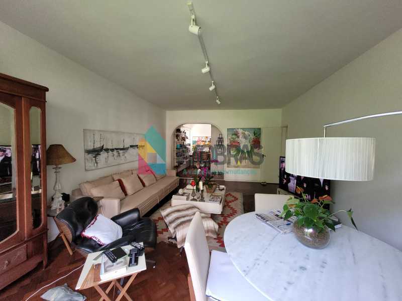 SALA - 6