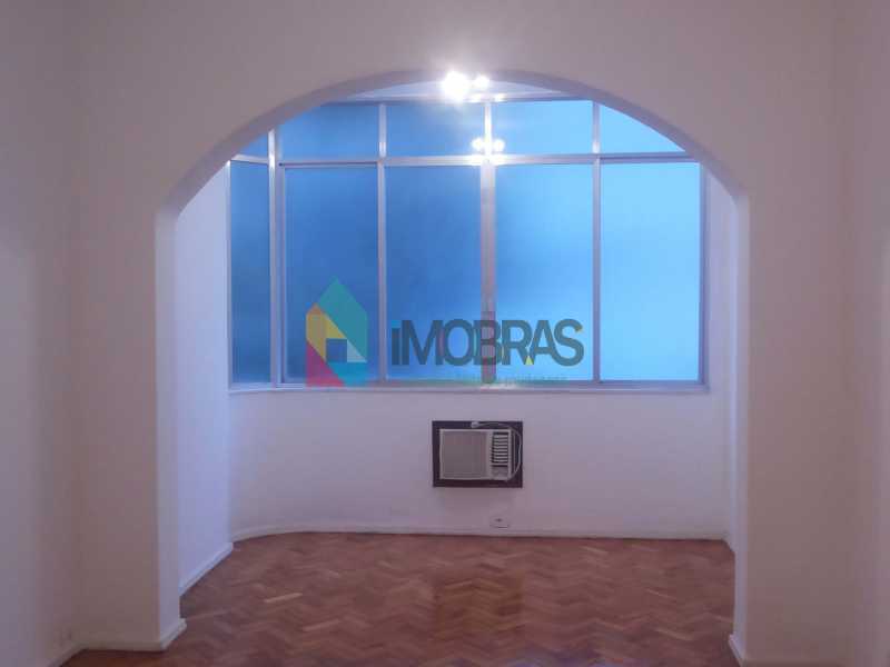 09. SALA DE VISITA - 10