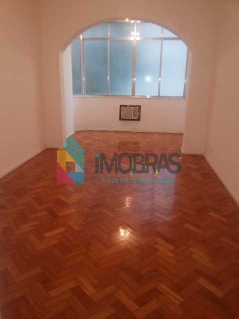 10. SALA DE VISITA 1 - 16