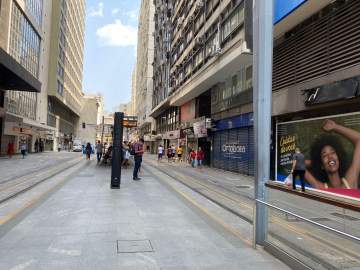 CENTRO!!! LOJA DE GALERIA NA ESQUINA COM AV. RIO BRANCO. - CPLJ00230