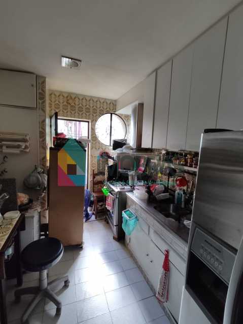 8e921ca4-a585-462d-a3ef-4f9257 - 9