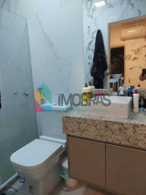 Conheça banh do imóvel - FLAMENGO !! APARTAMENTO REFORMADO COM 02 QUARTOS 1 SUITE E DEPENDÊNCIA COMPLETA - CPAP21927 - 18 banh - 18