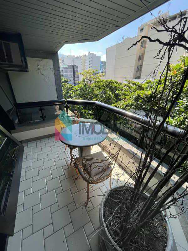 D68717A8-4F98-4245-91C4-7826B2 - 4