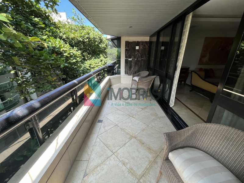 1077E1DD-40B6-4D87-BC35-A45647 - 5