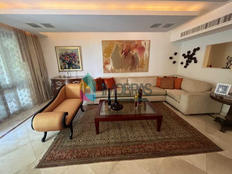 4C271B12-4E61-4856-AD83-75B8F9 - 2