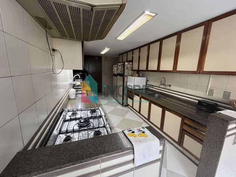 53D182BA-AF13-4F5C-A277-E5E167 - 17