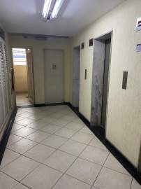 AV PRESIDENTE VARGAS, ANDAR ALTO COMPOSTO POR 14 SALAS (33M² APROX CADA) DIVIDIDAS TODAS COM BANHEIROS , VENDA TOTAL DO ANDAR OU SALAS TBM PODEM SER VENDIDAS SEPARADAMENTE E GARAGENS TBM - CPCS140001
