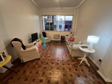 Ótima localização - 3 quartos, sendo 1 suíte, Salão em 3 ambientes, 140m² - Copacabana / Posto 5. - CPAP32423