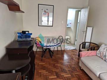Oportunidade - Sala e quarto com vaga de garagem escriturada, 41m² - Ipanema / Posto 10. - CPAP11375